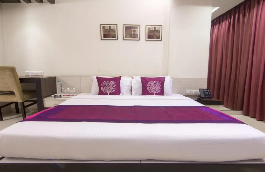 The Roa Hotel-1